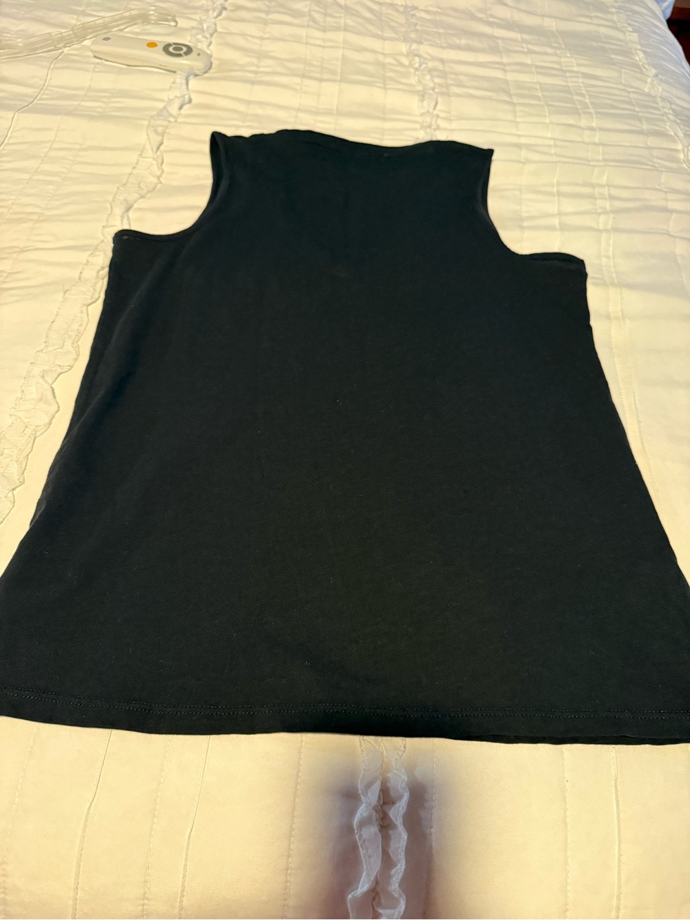 Max Studio Black V-Neck Sleeveless Pocket Tank - Picture 5 of 5